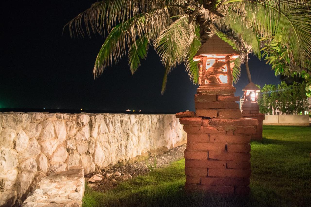 Sea Memories White Sand Beach Hotel هوا هين المظهر الخارجي الصورة