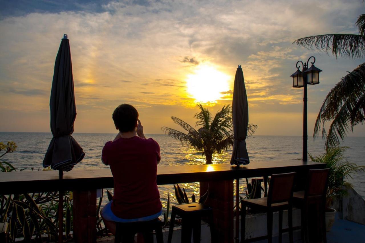 Sea Memories White Sand Beach Hotel هوا هين المظهر الخارجي الصورة